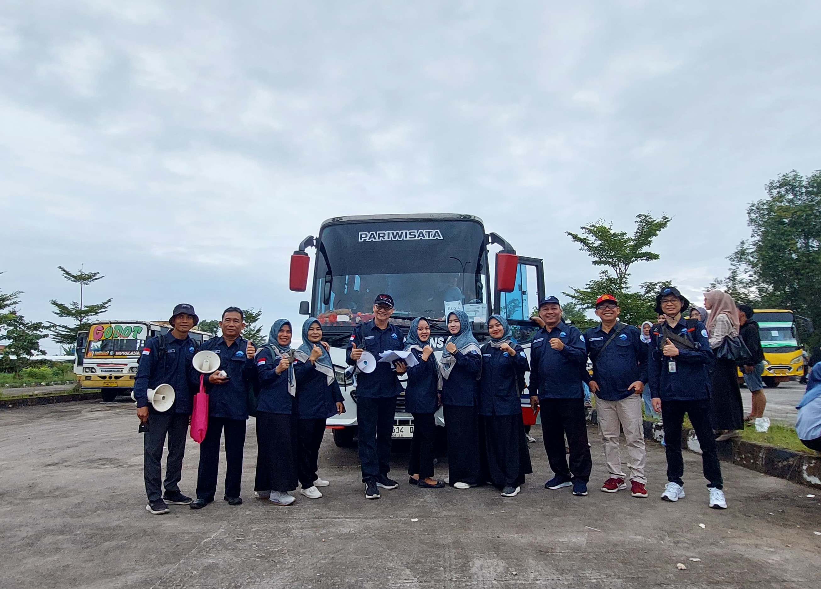 Dokumentasi Keberangkatan Mahasiswa KKN Reguler ke-82 UIN Raden Fatah Palembang 